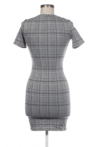 Šaty  H&M Divided, Velikost S, Barva Vícebarevné, Cena  59,00 Kč