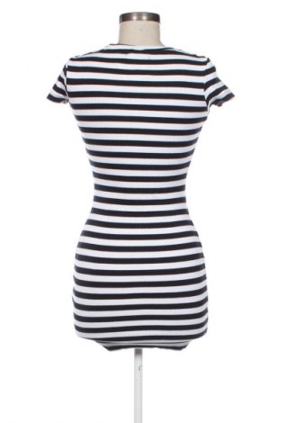 Šaty  House, Velikost XS, Barva Vícebarevné, Cena  89,00 Kč