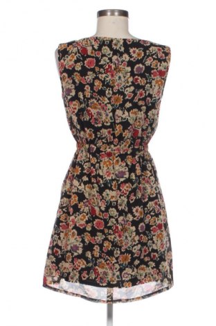 Рокля Mela Loves London, Размер M, Цвят Многоцветен, Цена 20,88 €