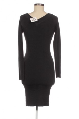 Šaty  Mohito, Velikost S, Barva Černá, Cena  373,00 Kč