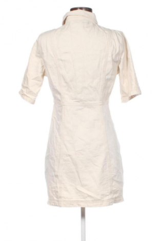 Kleid ONLY, Größe M, Farbe Ecru, Preis € 13,99