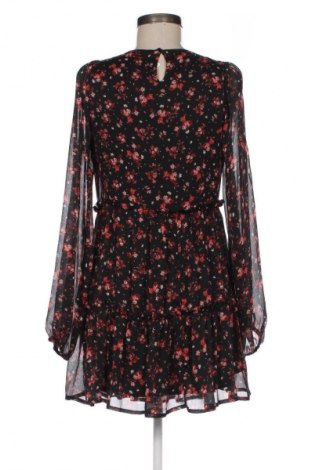 Φόρεμα Pull&Bear, Μέγεθος S, Χρώμα Πολύχρωμο, Τιμή 18,99 €