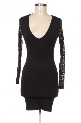 Šaty  Pull&Bear, Veľkosť XS, Farba Čierna, Cena  1,95 €