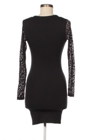 Šaty  Pull&Bear, Veľkosť XS, Farba Čierna, Cena  1,95 €