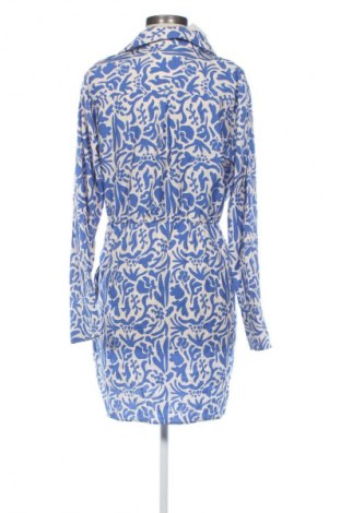 Рокля Reserved, Размер M, Цвят Бежов, Цена 24,54 €