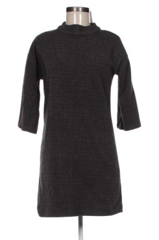 Šaty  Reserved, Velikost S, Barva Šedá, Cena  299,00 Kč