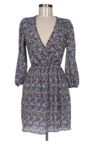 Рокля Reserved, Размер XS, Цвят Многоцветен, Цена 10,00 €