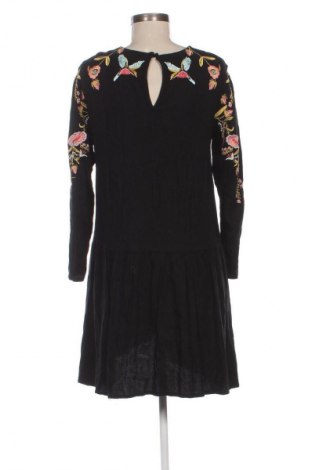 Šaty  Review, Velikost L, Barva Vícebarevné, Cena  539,00 Kč