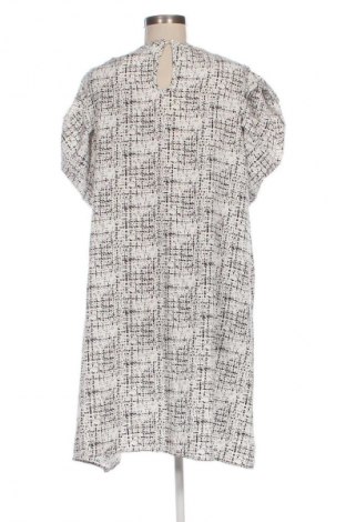 Φόρεμα SHEIN, Μέγεθος 4XL, Χρώμα Πολύχρωμο, Τιμή 36,18 €