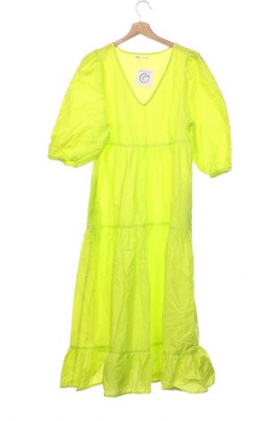 Рокля Sinsay, Размер XS, Цвят Жълт, Цена 13,29 €