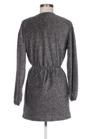 Рокля Sinsay, Размер S, Цвят Сребрист, Цена 7,66 €