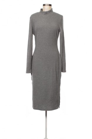 Рокля Spirit, Размер M, Цвят Сив, Цена 2,04 €