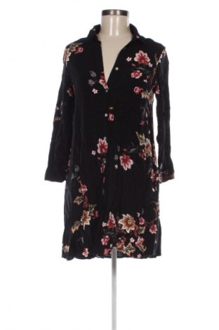 Šaty  Stradivarius, Velikost S, Barva Vícebarevné, Cena  639,00 Kč