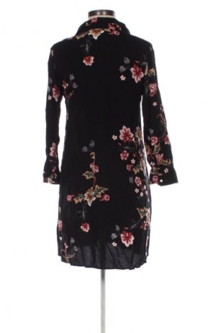 Šaty  Stradivarius, Velikost S, Barva Vícebarevné, Cena  639,00 Kč