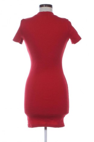 Rochie Trendyol, Mărime M, Culoare Roșu, Preț 142,53 Lei