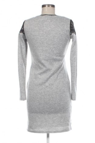 Рокля Unbranded, Размер S, Цвят Сив, Цена 2,04 €