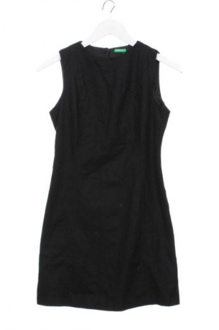 Рокля United Colors Of Benetton, Размер XS, Цвят Черен, Цена 4,09 €