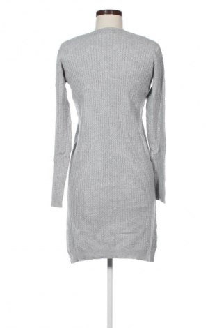 Šaty  Vero Moda, Velikost M, Barva Šedá, Cena  79,00 Kč