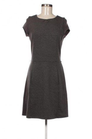 Рокля WE, Размер M, Цвят Сив, Цена 3,06 €