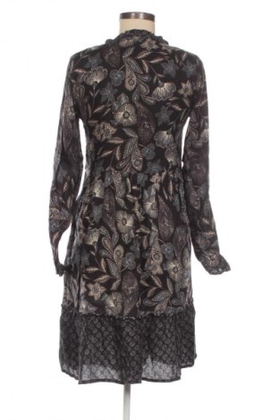 Рокля Yessica, Размер S, Цвят Многоцветен, Цена 13,80 €