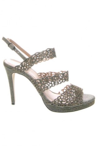 Сандали Menbur, Размер 39, Цвят Многоцветен, Цена 29,00 €