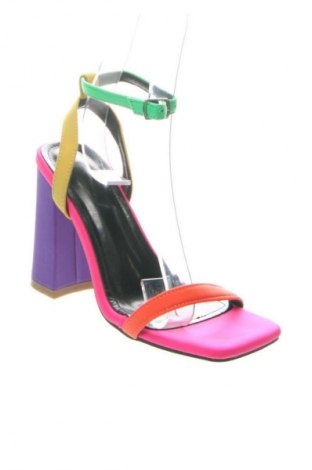 Σανδάλια Unbranded, Μέγεθος 36, Χρώμα Πολύχρωμο, Τιμή 29,99 €