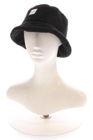 Шапка Calvin Klein, Цвят Черен, Цена 28,63 €