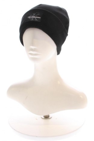 Шапка Calvin Klein Jeans, Цвят Черен, Цена 28,63 €