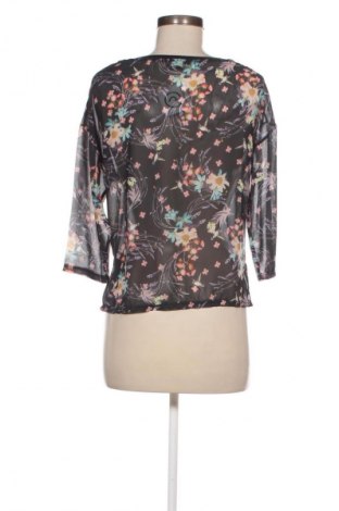 Dámská halenka Pull&Bear, Velikost S, Barva Vícebarevné, Cena  49,00 Kč