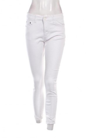 Дамски дънки Unbranded, Размер S, Цвят Бял, Цена 25,05 €
