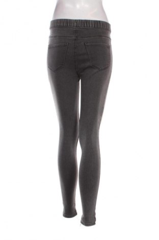 Damen Jeans Cropp, Größe M, Farbe Grau, Preis 5,99 €