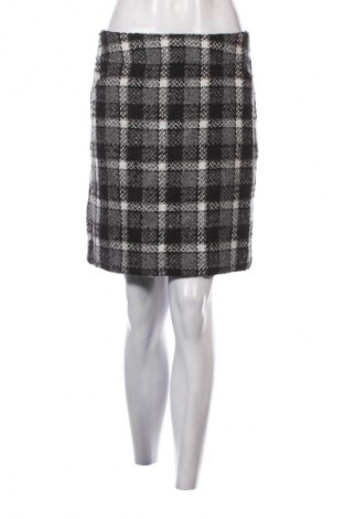 Пола Comma,, Размер M, Цвят Многоцветен, Цена 5,11 €