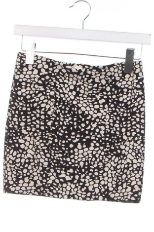 Пола H&M, Размер XS, Цвят Черен, Цена 2,04 €