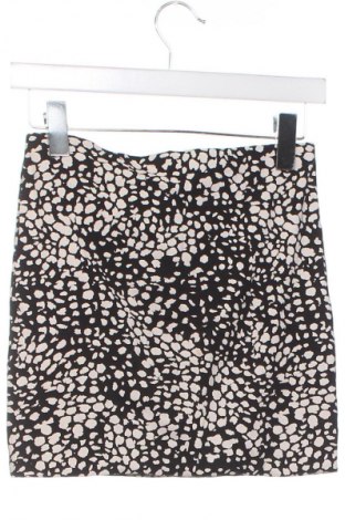 Пола H&M, Размер XS, Цвят Черен, Цена 2,04 €