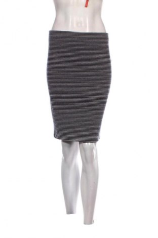 Пола Reserved, Размер S, Цвят Многоцветен, Цена 2,04 €