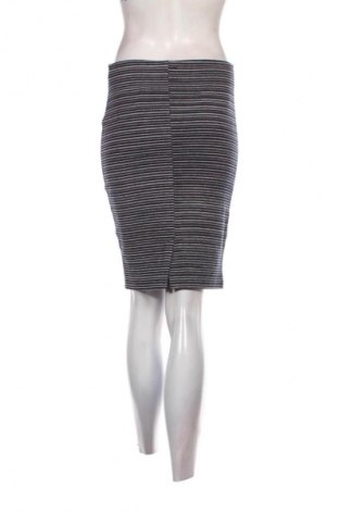 Пола Reserved, Размер S, Цвят Многоцветен, Цена 2,04 €