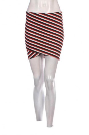 Пола Sinsay, Размер M, Цвят Многоцветен, Цена 2,04 €