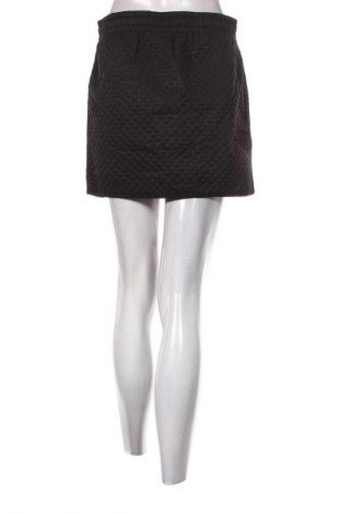 Пола United Colors Of Benetton, Размер M, Цвят Черен, Цена 5,11 €