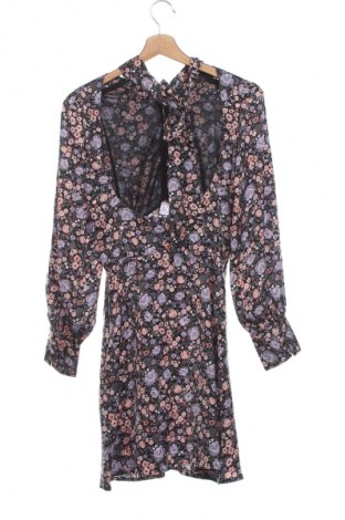 Šaty  H&M Divided, Velikost XS, Barva Vícebarevné, Cena  49,00 Kč
