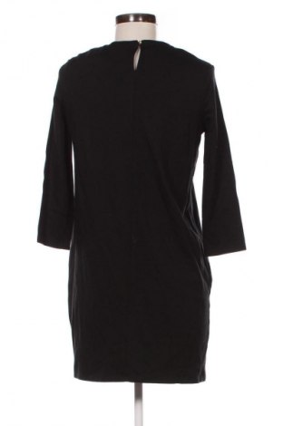 Рокля Mohito, Размер S, Цвят Черен, Цена 2,04 €
