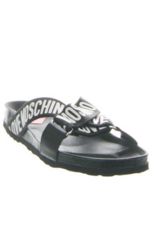 Чехли Love Moschino, Размер 35, Цвят Многоцветен, Цена 70,81 €