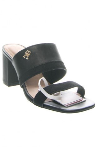 Чехли Tommy Hilfiger, Размер 38, Цвят Черен, Цена 112,48 €
