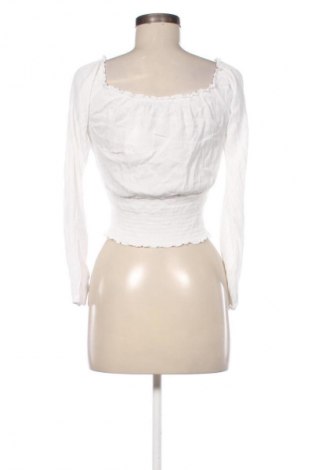 Dámská halenka Bershka, Velikost M, Barva Bílá, Cena  289,00 Kč