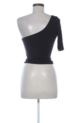 Γυναικεία μπλούζα Bershka, Μέγεθος S, Χρώμα Μαύρο, Τιμή 8,99 €