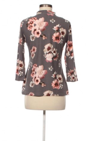 Дамска блуза Colloseum, Размер M, Цвят Многоцветен, Цена 10,22 €