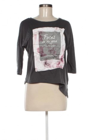 Γυναικεία μπλούζα Colours, Μέγεθος XS, Χρώμα Γκρί, Τιμή 1,99 €