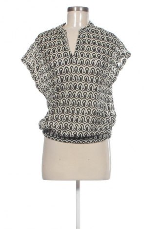 Dámská halenka Geisha, Velikost S, Barva Vícebarevné, Cena  119,00 Kč