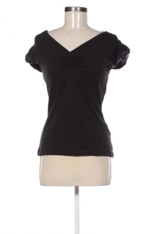 Дамска блуза Guess, Размер M, Цвят Черен, Цена 12,78 €