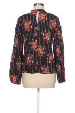 Bluză de femei H&M, Mărime M, Culoare Multicolor, Preț 33,99 Lei