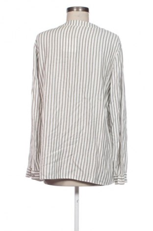 Дамска блуза LC Waikiki, Размер L, Цвят Многоцветен, Цена 20,45 €